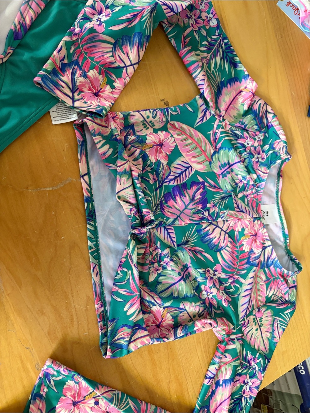3 Piece Rashguard - Picture 5 of 5